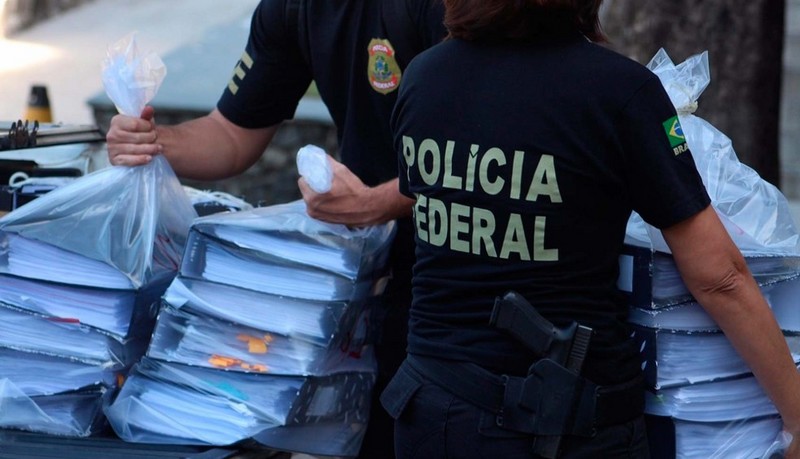 Polícia Federal cumpriu mandados de busca e apreensão em Salvador, para desarticular fraude na Previdência (Foto: Divulgação)