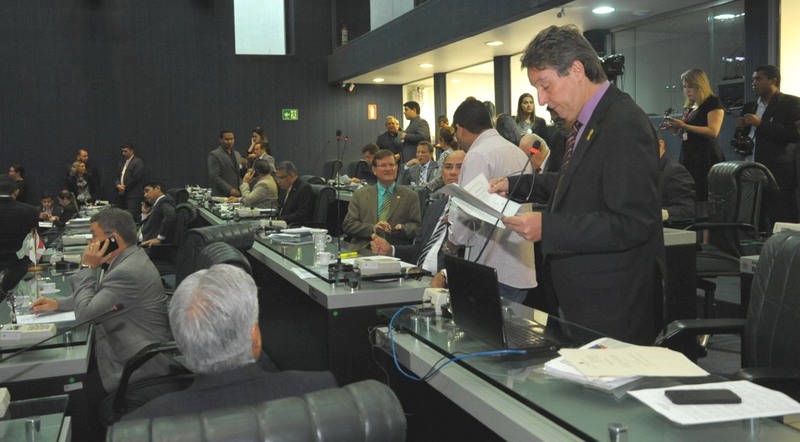 Deputados estaduais priorizaram emendas dentro de suas cotas do orçamento impositivo (Foto: Danilo Mello/ALEAM)