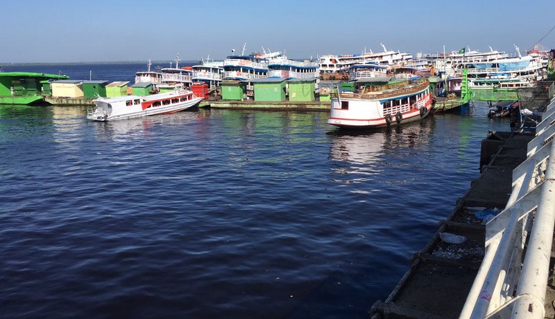 Porto da Manaus Moderna, no Centro da capital. Transporte de passageiros não tem fiscalização por órgãos de controle (Foto: ATUAL)