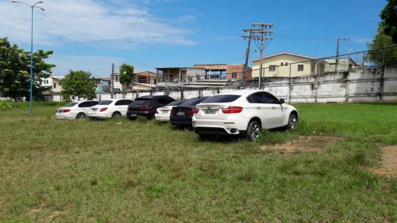 Carros, inclusive de luxo, estão entre os bens tornados indisponíveis dos envolvidos na 'Maus Caminhos' (Foto: ATUAL)