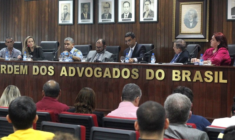 Audiência reuniu secretário de Educação e chefe do Estado Maior da PM para resolver impasse em colégios da Polícia Militar (Foto OAB/Divulgação)