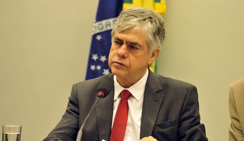 Deputado Augusto Carvalho alega que pensão deve ser com base em necessidades de quem paga (Foto: Renato Araújo/Ag. Câmara dos Deputados)