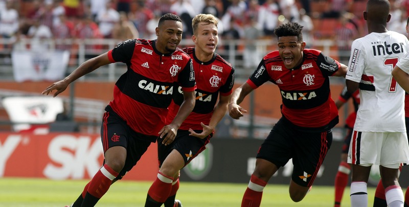 Jogadores do Flamengo na comemoração do gol, que garantiu triunfo e título (Foto: Staff Images/Flamengo)