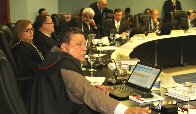 Conselheiros do TCE condenaram vereador a devolver R$ 55 mil aos cofres da Câmara Municipal do Careiro (Foto: Ana Cláudia Jatahy/TCE)