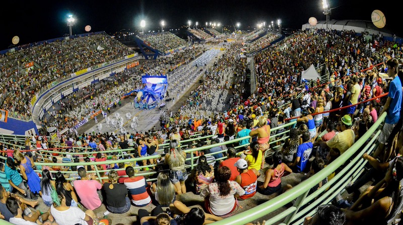 Desfile das escolas de samba começa na noite desta sexta-feira no Sambódromo (Foto: Ingrid Anne/Manauscult)