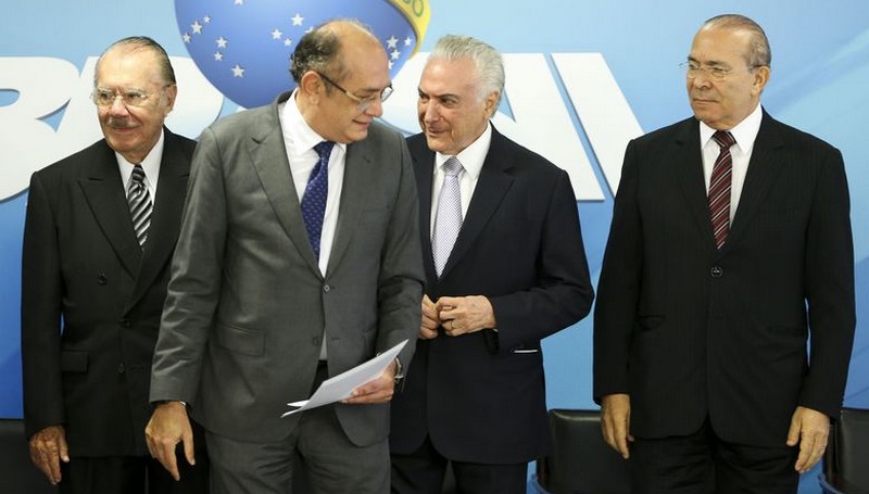 José Sarney, Gilmar Mendes, Michel Temer e Eliseu Padilha participaram da solenidade de lançamento do DNI (Foto: Marcelo Camargo/ABr)