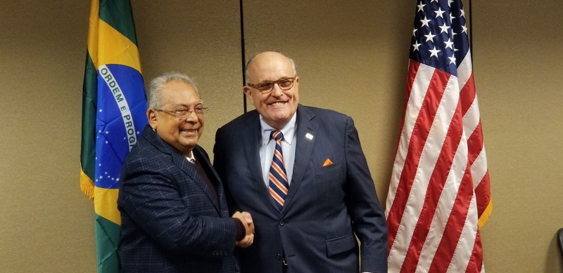 Amazonino contratou Rudolph Giuliani para definir ações de segurança pública no Amazonas (Foto: Secom/Divulgação)