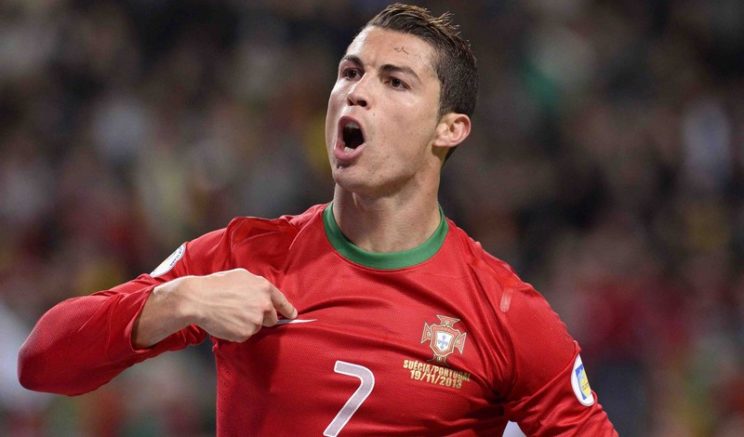 Cristiano Ronaldo foi o autor dos três gols que garantiram o empate (Foto: Divulgação)