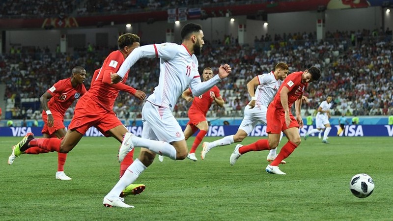 Tunísia afastava o perigo a cada tentativa inglesa, sem maiores dificuldades até sofrer o segundo gol (Foto: Fifa/Divulgação)
