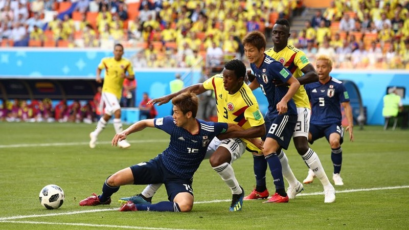Seleção colombiana teve dificuldade de tirar a bola da equipe japonesa e chegar no ataque (Foto: Fifa/Divulgação)