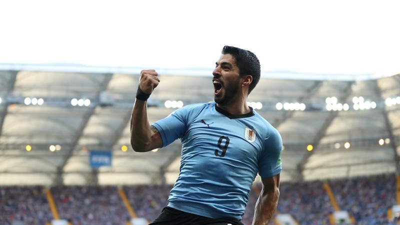 Gol de Suárez garante Uruguai nas oitavas de final da Copa do