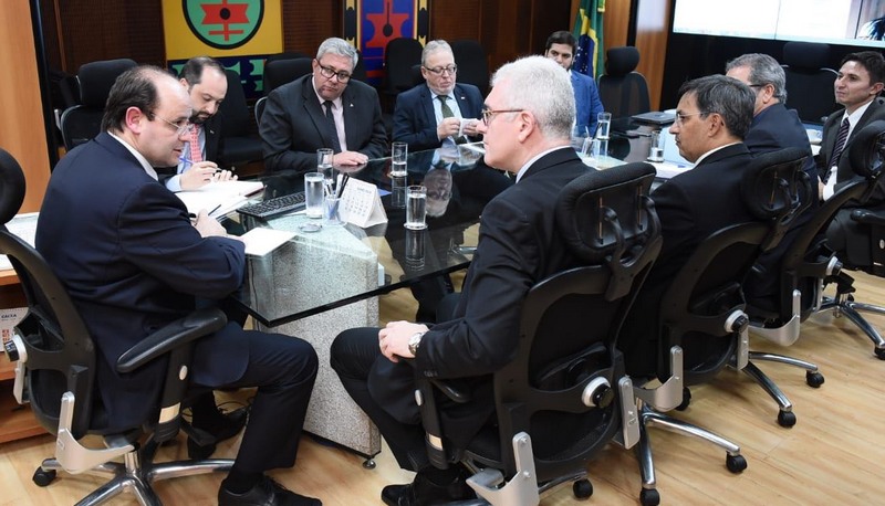 Ministro Rossieli Soares anunciou liberação de verba em reunião com dirigentes de universidades (Fotos: Luís Fortes/MEC)