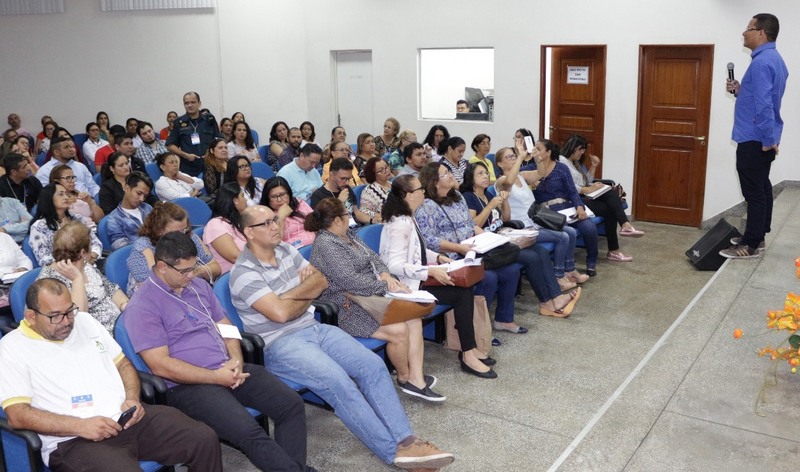 Candidatos a instrutores do Pronatec receberam orientação sobre o programa educacional (Foto: Cetam/Divulgação)