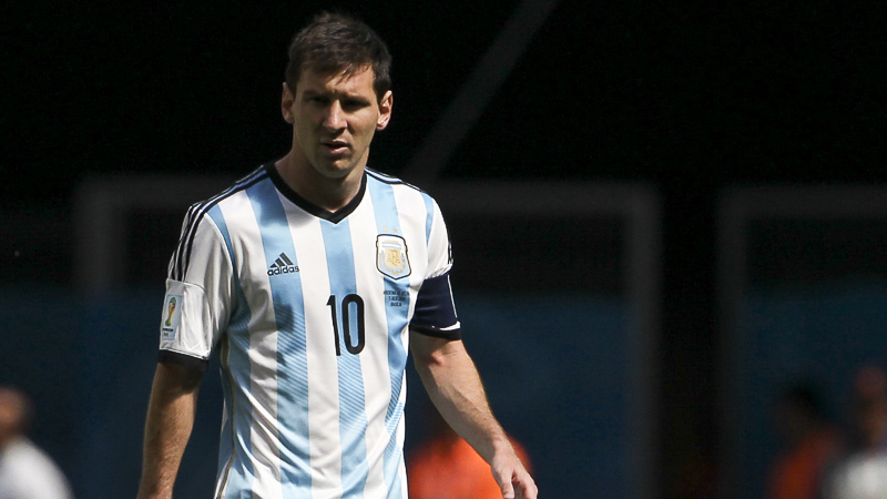 Lionel Messi perdeu um pênalti e Argentina empatou com a Islândia por 1 a 1 (Foto: André Borges /Comcopa)