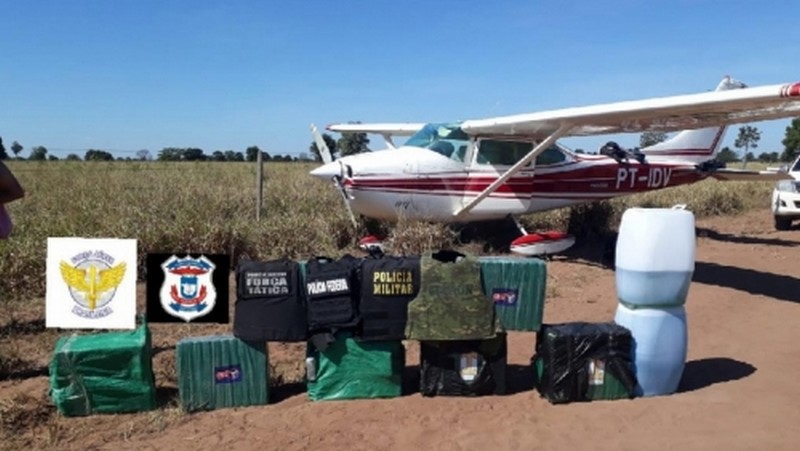 Polícia suspeita que a droga tenha vindo da Bolívia devido a baixa autonomia da aeronave (Foto: Divulgação)