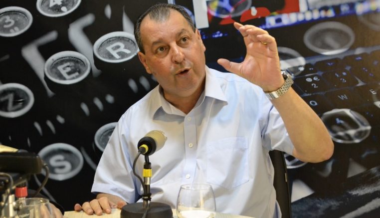 Senador Omar Aziz negou acerto com Amazonino Mendes para ter apoio do governador na eleição deste ano (Foto: Felipe Campinas/ATUAL)