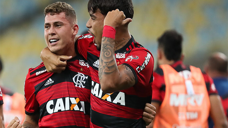 Matheus Savio e Paquetá marcaram os gols da vitória do Flamengo sobre o Botafogo (Foto: Gilvan de Souza/Flamengo)