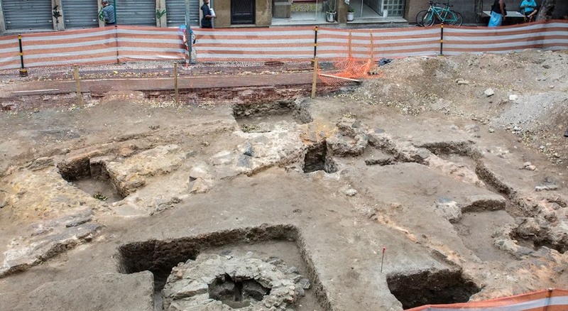 Ruínas de antiga loja de escravos no Centro do Rio foram descobertas por escavações para obra do VLT (Foto: Oscar Liberal/Iphan)