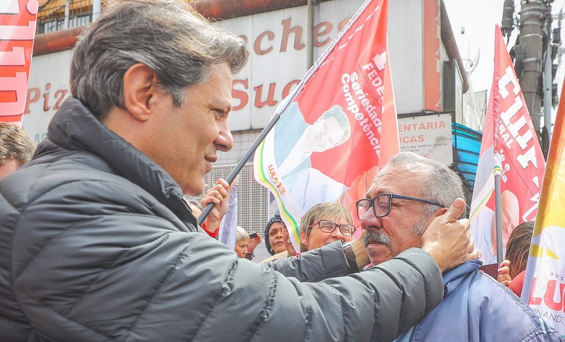 Fernando Haddad, que encabeça chapa do PT para presidente, mantém apenas slogan de campanha (Foto: Ricardo Stuckert/PT/Divulgação)