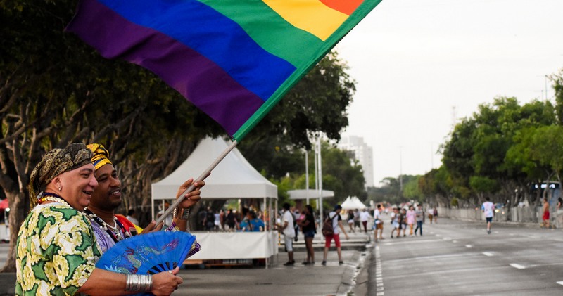 Parada Gay tenta incentivar envolvimento político dos homossexuais na defesa dos seus direitos (Foto: Ingrid Anne/Manauscult)