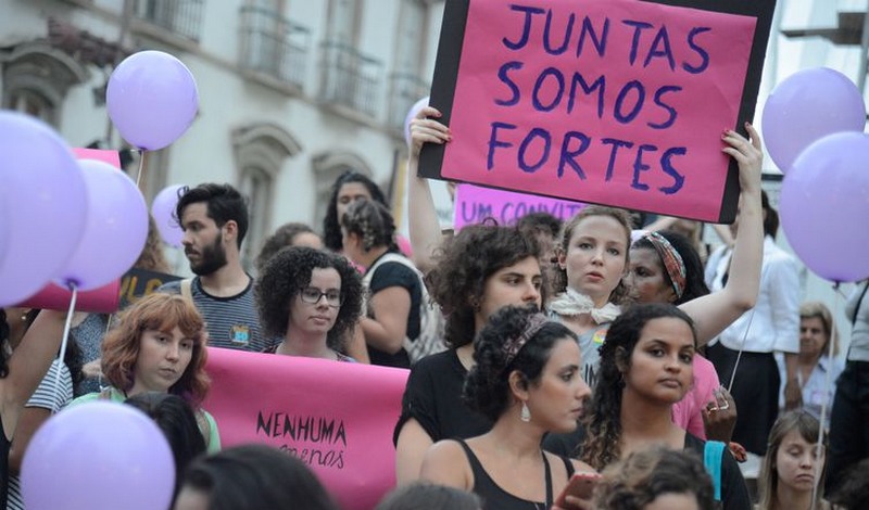 Mulheres protestam contra assédio sexual: importunação agora é crime (Foto: Fernando Frazão/ABr)