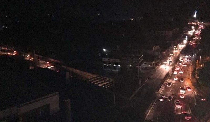Apagão afetou Manaus nessa quinta-feira à noite por quase quatro horas (Foto: Facebook/Reprodução)
