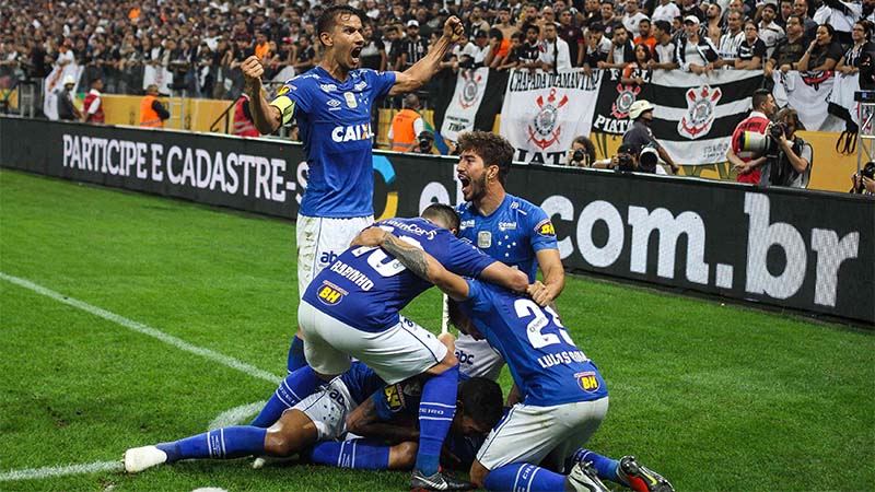 Cruzeiro e Flamengo vencem nos jogos de ontem (09) - Barbacenatem!