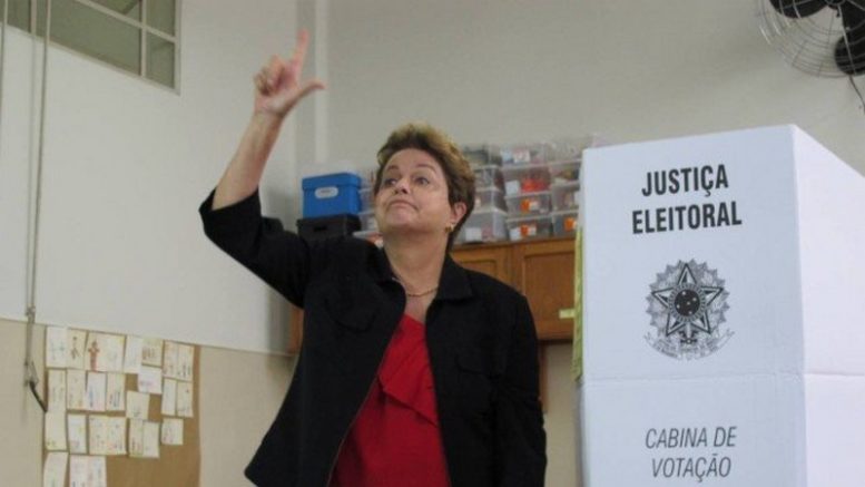 Dilma Rousseff disse que o candidato Jair Bolsonaro morreu pela boca (Foto: Instagram/Reprodução)