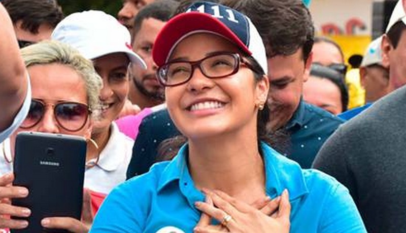 Mayara Pinheiro foi a candidata mais votada para deputado estadual. Ela é filha do ex-prefeito de Coari (AM) Adail Pinheiro (Foto: Facebook/Reprodução)
