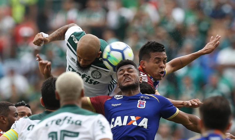 Felipe Melo em lance de jogo do Palmeiras, que pode ser campeão nesta quarta-feira (Foto: César Greco/Ag. Palmeiras)