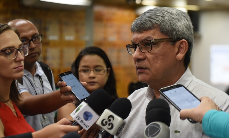 Secretário de Saúde Francisco Deodato anunciou a chamda de mais concursados para a usam (Foto: Roberto Carlos/Secom)