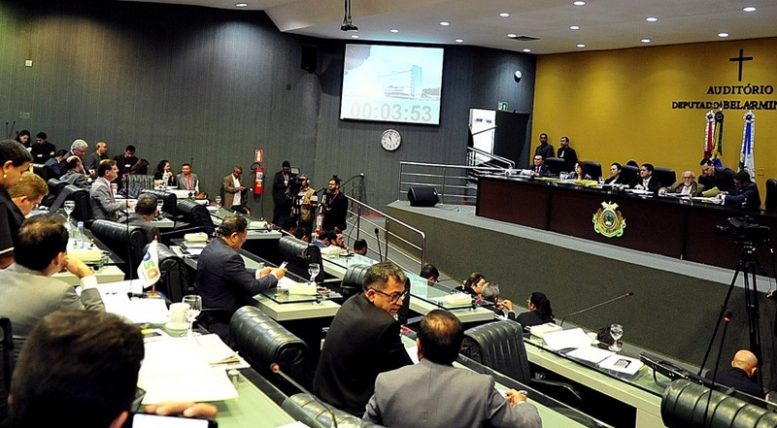 Plenário da Assembleia Legislativa aprovou criação de Casa Militar para a DPE (Foto: DPE-AM/Divulgação)