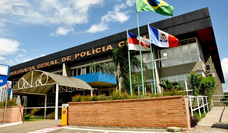 Documentos devem ser entregues na Junta Médica na Delegacia Geral de Polícia Civil (Foto: Erlon Rodrigues/PC-AM/Divulgação)