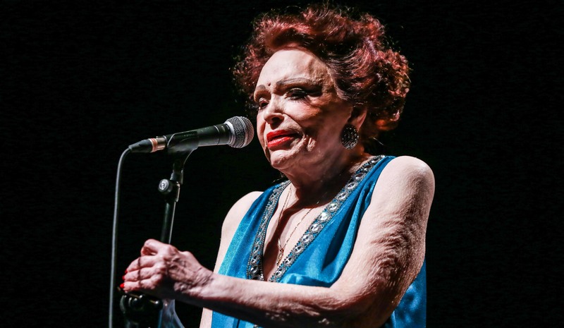Bibi Ferreira deixa palcos do teatro mais vazios (Foto: William Volcov/Brazil Photo Press/Folhapress)