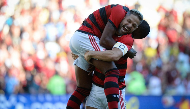 Diego comemora gol na vitória do Flamengo (Foto: Alexandre Vidal/Flamengo)