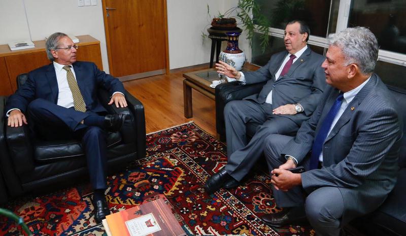 Omar e o ministro Paulo Guedes