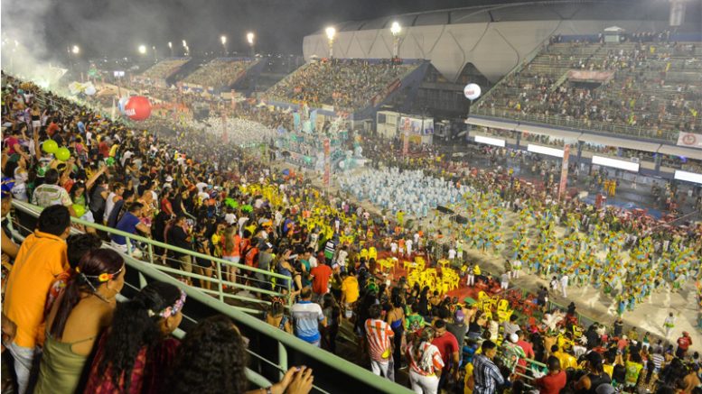 desfile carnaval em manaus