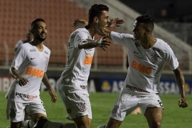 Danilo Avelar marcou para o Corinthians contra o Ituano (Foto: Daniel Augusto Jr/Agência Corinthians)