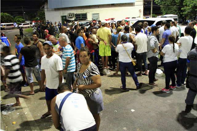 Venezuelanos são removidos da rodoviária de Manaus (Foto: Altemar Alcântara/Semcom)