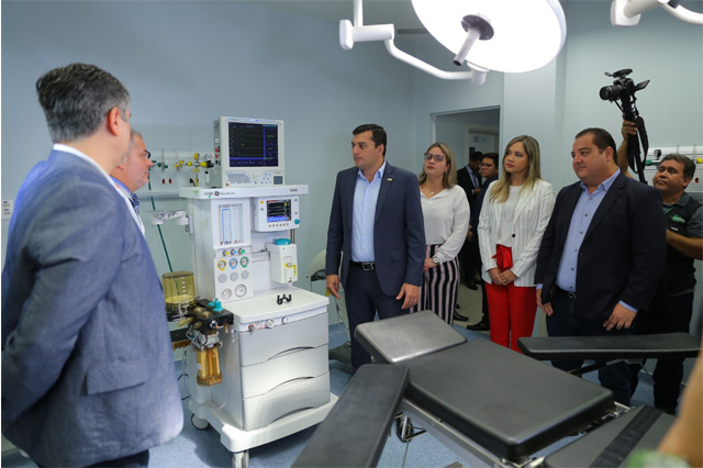 Governador Wilson Lima visitou instalações de hospital (Foto Diego Peres/Secom)
