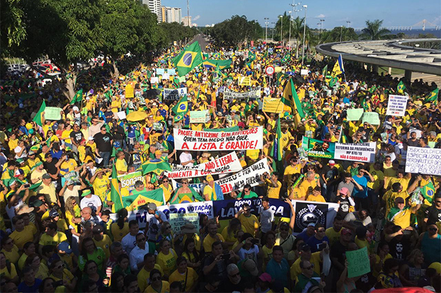 Apoio-a-Bolsonaro-manifestação-na-Ponta-Negra