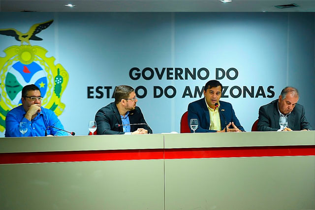 Wilson Lima reunido com secretarios