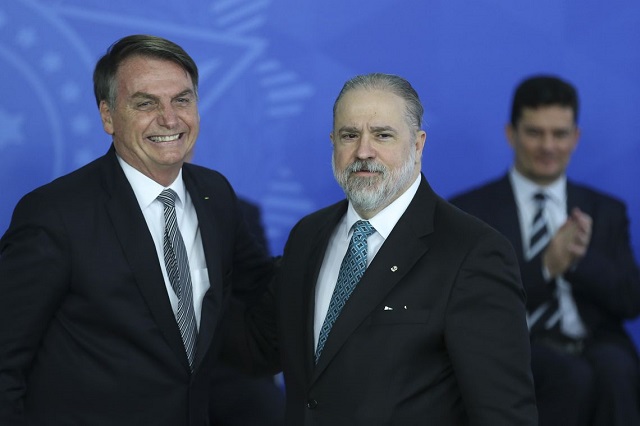 Augusto Aras e Bolsonaro
