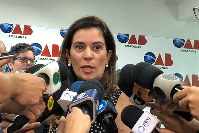 catharina-estrela-advogada