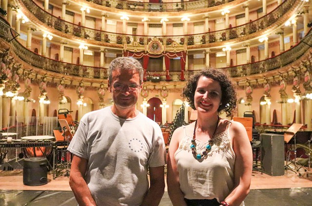 Maestro italiano Antônio Giacometti acompanhará a regência na gravação do DVD de Karine Aguiar (Foto: Divulgação)