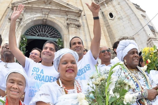 Prefeito de Salvador, ACM Neto na Lavagem do Bonfim, ao lado de Bruno Reis, pré-candidato à prefeitura (Foto: Facebook/Divulgação)