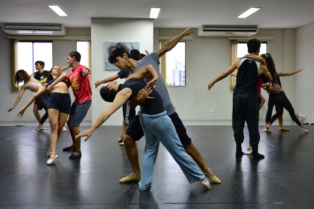Curso de balé clássico é para os níveis iniciante, intermediário e avançado (Foto: Divulgação)