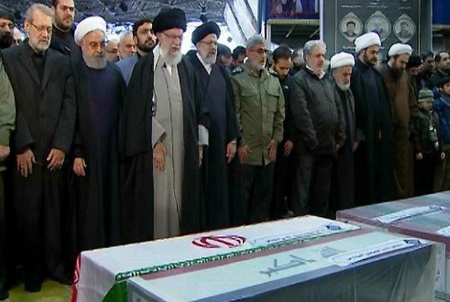 Presidente Hassan Rouhani foi à cerimônia do funeral do General Haj Qasem Soleimani, Abu Mahdi Al-Muhandis, assassinados pelos EUA (Foto: PR do Irã/Fotos Publicas)