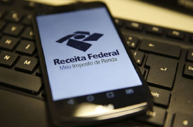 Dados financeiros serão enviados para a receita Federal (Foto: Marcello Casal/Agência Brasil)