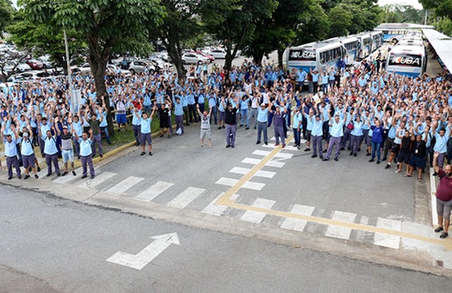 Na quinta-feira, os metalúrgicos aprovaram um acordo que prevê demissão voluntária (Foto: Sindicato dos Metalúrgicos/Divulgação)